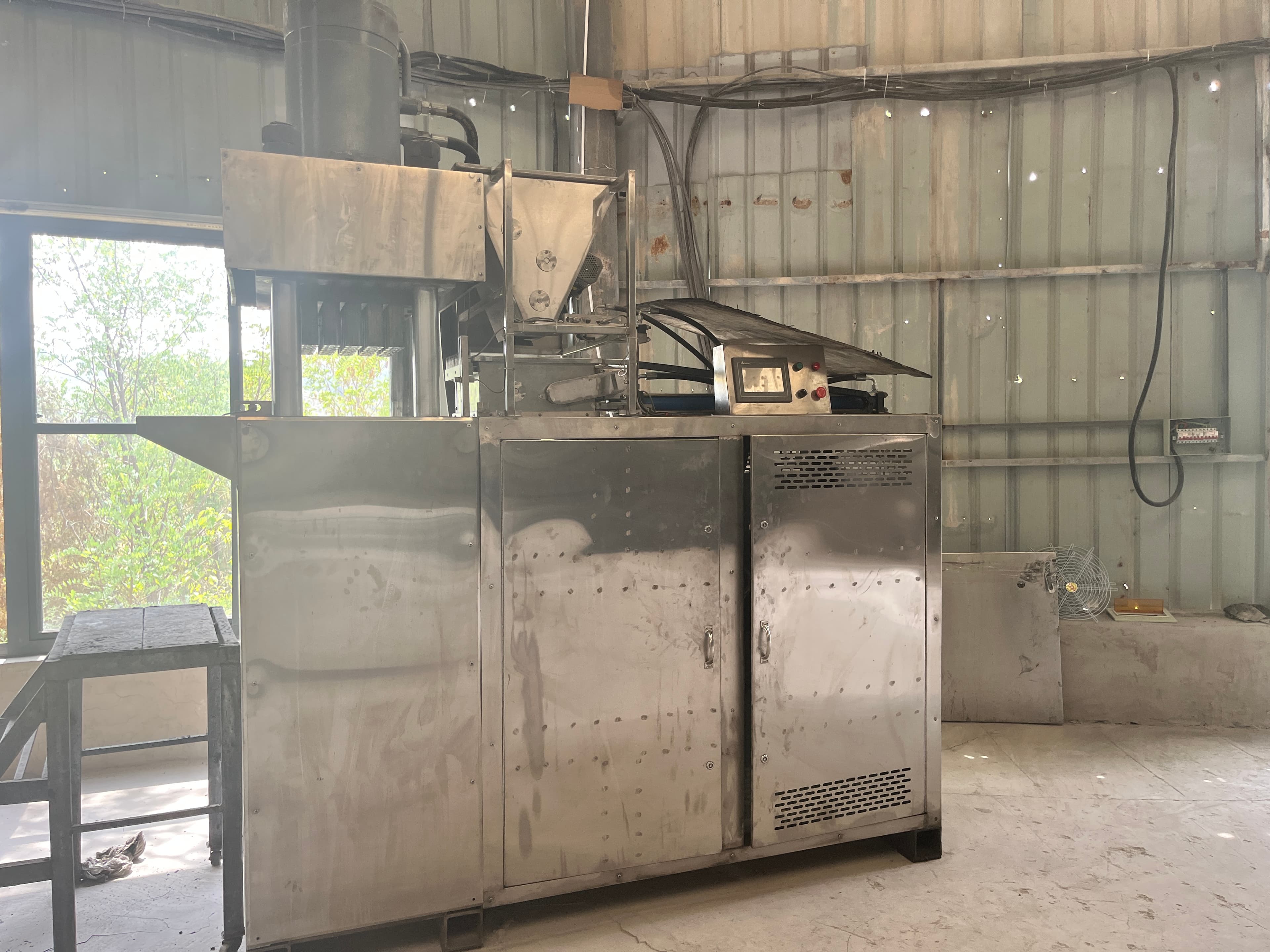 Carbono de barbacoa de combustión rápida